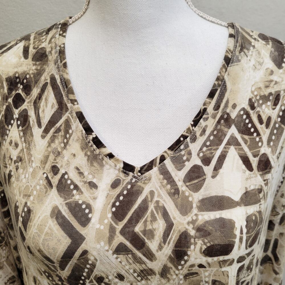 Chico's V-Neck Tunic Top Women's 2, Large Tan Beige Geometric Tribal Lightweight - Picture 5 of 6